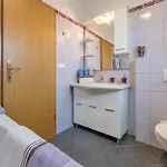 펜션 Luxurious In 풀라
