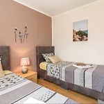 펜션 Luxurious In 풀라