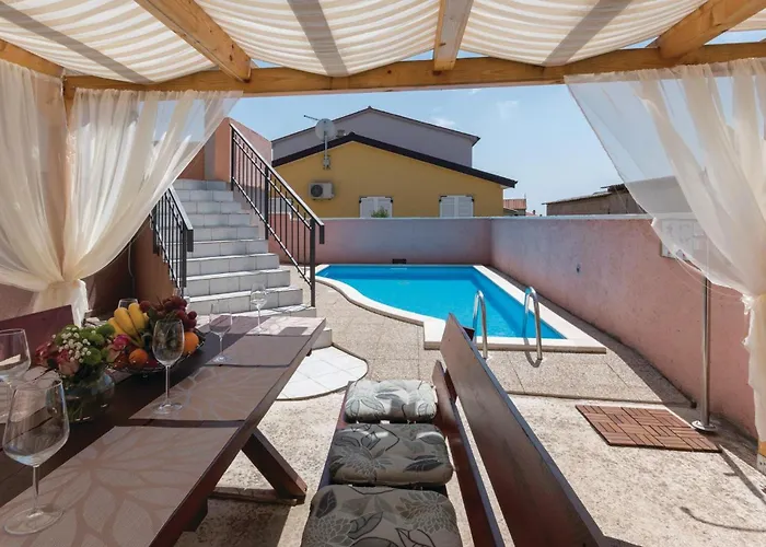 Сasa de vacaciones Cozy In With Kitchen Pula