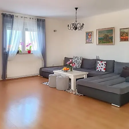 Cozy In With Kitchen * 풀라