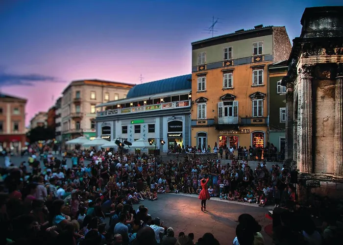 Cozy Home In Pula With Kitchen * Pula