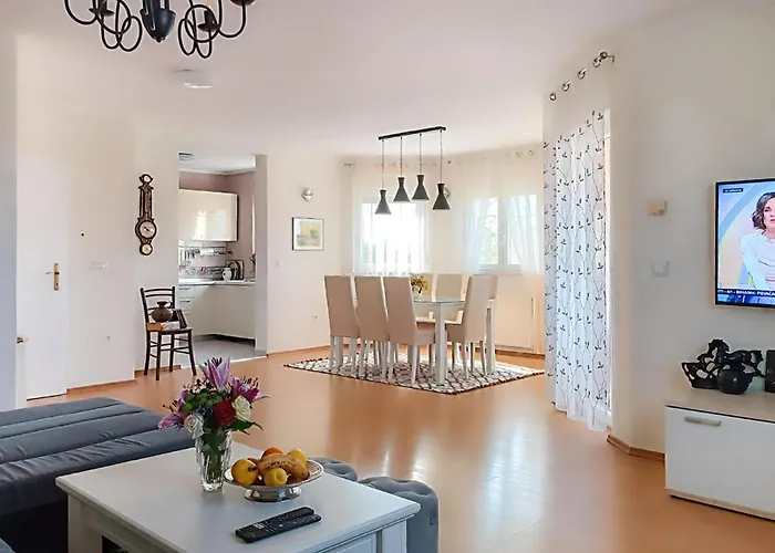Cozy In With Kitchen 펜션